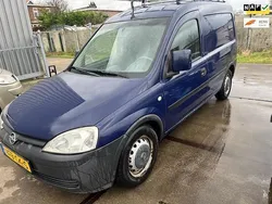 Blauw Gebruikt 2005 Opel Combo MPV | € 3.500 (Eerlijke prijs)