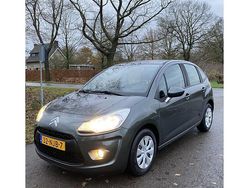 Grijs (metallic) Gebruikt 2010 Citroën C3 Dynamique Hatchback | € 1.950 (Goede deal)