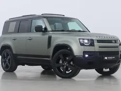 Groen Gebruikt 2024 Land Rover Defender Black Edition SUV | € 103.400 (Eerlijke prijs)