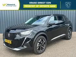 Zwart Gebruikt 2022 Peugeot e-2008 Allure SUV | € 18.840 (Goede deal)
