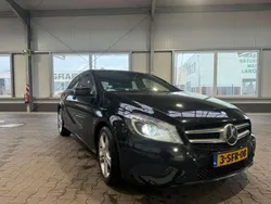 Zwart Gebruikt 2013 Mercedes A180 Ambition Stationwagen | € 9.500 (Goede deal)