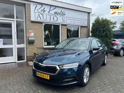 Blauw, metallic lak Gebruikt 2021 Skoda Octavia Business Line Stationwagen | € 21.950 (Eerlijke prijs)
