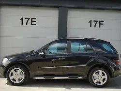 Zwart Gebruikt 2006 Mercedes 500 SUV | € 14.900