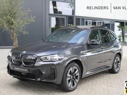 Grijs Gebruikt 2023 BMW iX3 Executive SUV | € 48.890 (Eerlijke prijs)