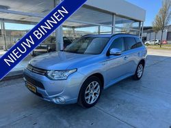 Blauw Gebruikt 2015 Mitsubishi Outlander Edition SUV | € 12.950 (Goede deal)
