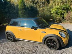 Geel Gebruikt 2007 Mini Cooper S Hatchback | € 4.750 (Goede deal)