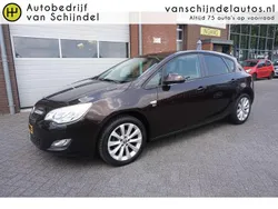 Bruin, metallic lak Gebruikt 2012 Opel Astra Cosmo Hatchback | € 4.995 (Eerlijke prijs)