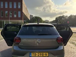 Grijs Gebruikt 2018 VW Polo Comfortline Hatchback | € 11.750 (Eerlijke prijs)