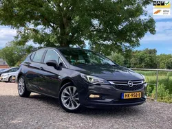 Grijs Gebruikt 2015 Opel Astra Edition Hatchback | € 8.450 (Eerlijke prijs)