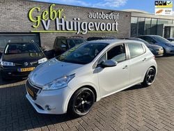 Wit Gebruikt 2014 Peugeot 208 Envy Hatchback | € 5.350 (Goede deal)