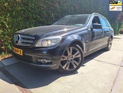 Zwart, metallic lak Gebruikt 2010 Mercedes C180 Avantgarde Stationwagen | € 3.900