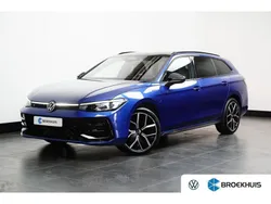 Blauw, metallic lak Gebruikt 2024 VW Passat R-line Edition Stationwagen | € 50.800