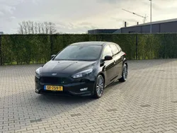 Gebruikt 2017 Ford Focus ST-Line Sedan | € 16.950 (Eerlijke prijs)
