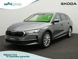 Grijs Gebruikt 2024 Skoda Octavia Selection Stationwagen | € 35.200