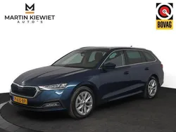 Blauw Gebruikt 2022 Skoda Octavia Stationwagen | € 17.450 (Eerlijke prijs)