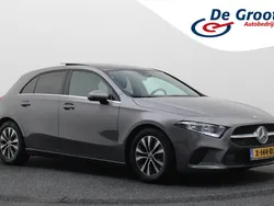 Grijs Gebruikt 2019 Mercedes A180 Premium Hatchback | € 21.950 (Eerlijke prijs)