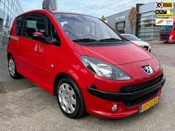 Rood Gebruikt 2008 Peugeot 1007 Hatchback | € 3.450 (Eerlijke prijs)