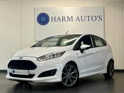 Wit Gebruikt 2016 Ford Fiesta ST-Line Hatchback | € 9.499 (Eerlijke prijs)