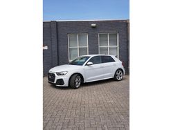 Wit Gebruikt 2022 Audi A1 Hatchback | € 22.850 (Super prijs)