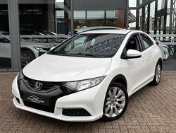 Wit Gebruikt 2014 Honda Civic Comfort Hatchback | € 9.650 (Eerlijke prijs)