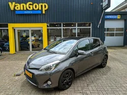 Grijs Gebruikt 2013 Toyota Yaris Hatchback | € 11.895 (Eerlijke prijs)