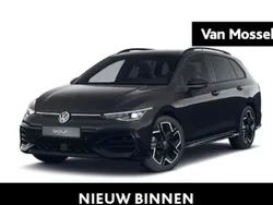 Zwart Nieuw 2025 VW Golf VIII R-line Edition Stationwagen | € 46.200 (Iets duurder)