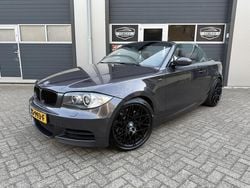 Grijs, metallic lak Gebruikt 2008 BMW 135 Cabriolet Executive Cabriolet | € 13.445