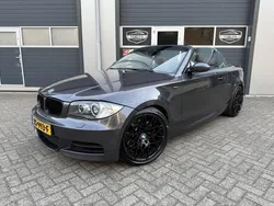 Grijs, metallic lak Gebruikt 2008 BMW 135 Cabriolet Executive Cabriolet | € 13.950