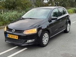 Zwart Gebruikt 2010 VW Polo Highline Hatchback | € 2.499
