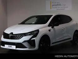 Wit Nieuw 2025 Renault Clio V Esprit Alpine Hatchback | € 29.349 (Eerlijke prijs)