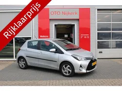 Grijs Gebruikt 2016 Toyota Yaris Hybrid Trend Hatchback | € 14.900 (Eerlijke prijs)