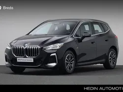 Zwart Gebruikt 2024 BMW 225 Active Tourer M Sport MPV | € 42.880 (Goede deal)