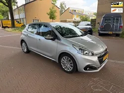 Grijs Gebruikt 2017 Peugeot 208 Hatchback | € 5.999 (Goede deal)