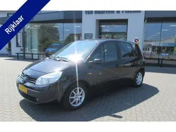 Zwart, metallic lak Gebruikt 2005 Renault Scénic II Dynamique MPV | € 1.950