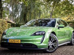 Groen Gebruikt 2023 Porsche Taycan Performance Package Stationwagen | € 65.950 (Eerlijke prijs)