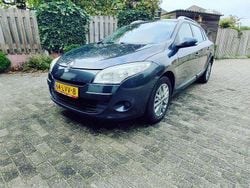 Grijs Gebruikt 2010 Renault Mégane GrandTour Stationwagen | € 2.150 (Super prijs)