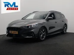 Grijs Gebruikt 2019 Ford Focus ST-Line Stationwagen | € 15.445 (Iets duurder)