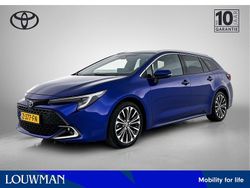 Blauw Gebruikt 2024 Toyota Corolla Hybrid Stationwagen | € 28.445 (Eerlijke prijs)