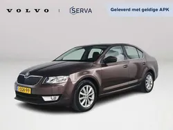 Bruin Gebruikt 2013 Skoda Octavia Business Line Hatchback | € 6.950 (Eerlijke prijs)