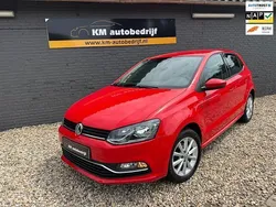 Rood, metallic lak Gebruikt 2015 VW Polo LOUNGE Hatchback | € 8.750 (Eerlijke prijs)