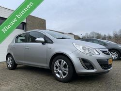 Grijs Gebruikt 2013 Opel Corsa Color Edition Hatchback | € 4.950 (Eerlijke prijs)