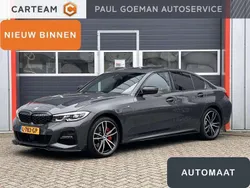 Grijs, metallic lak Gebruikt 2021 BMW 330e M Sport Sedan | € 36.995 (Eerlijke prijs)