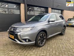 Grijs Gebruikt 2016 Mitsubishi Outlander Edition SUV | € 16.950 (Duur)