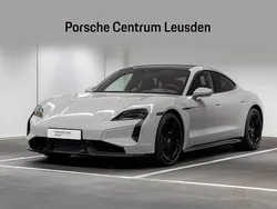 Krijt Gebruikt 2025 Porsche Taycan Turbo S Sedan | € 185.000 (Eerlijke prijs)