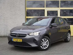 Grijs, metallic lak Gebruikt 2020 Opel Corsa Edition Hatchback | € 10.750 (Goede deal)