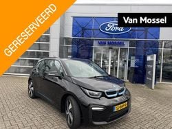 Zwart Gebruikt 2018 BMW i3 Basis Hatchback | € 13.945 (Eerlijke prijs)