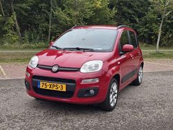 Rood Gebruikt 2012 Fiat Panda Lounge MPV | € 4.150