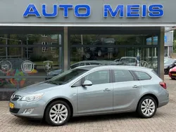 Grijs, metallic lak Gebruikt 2012 Opel Astra Cosmo Stationwagen | € 2.895 (Eerlijke prijs)