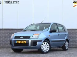 Grijs Gebruikt 2006 Ford Fusion MPV | € 1.950 (Eerlijke prijs)