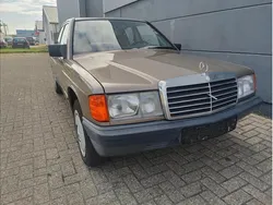 Bruin Gebruikt 1986 Mercedes 190 Sedan | € 2.045